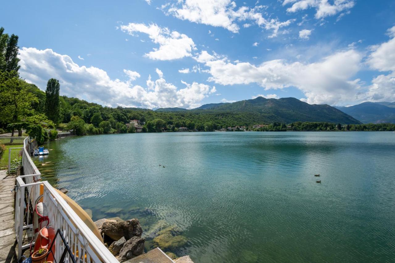 B&B In Riva Al Lago Avigliana Exterior photo