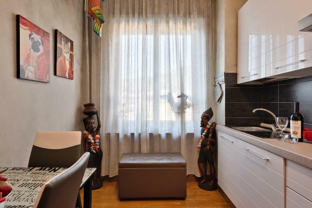 B&B In Riva Al Lago Avigliana Exterior photo