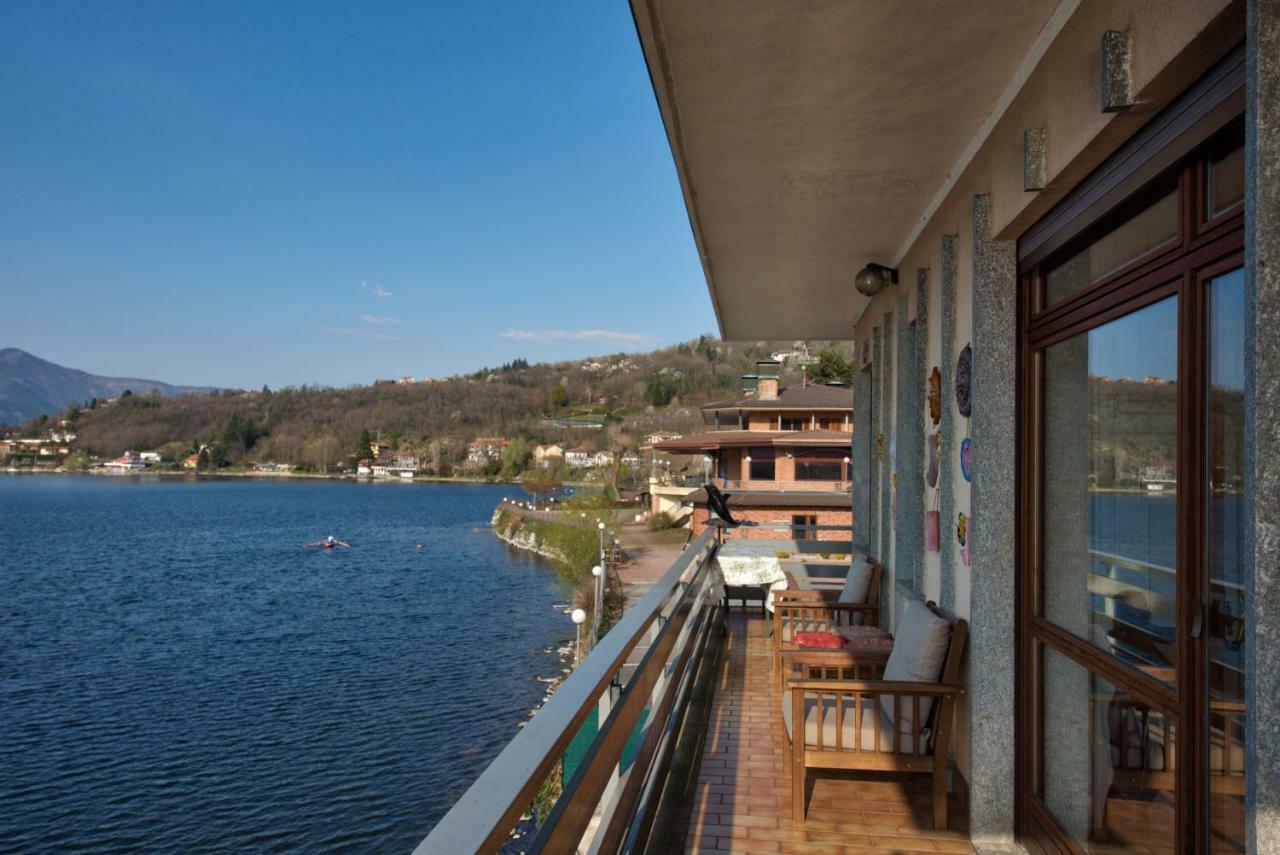 B&B In Riva Al Lago Avigliana Exterior photo