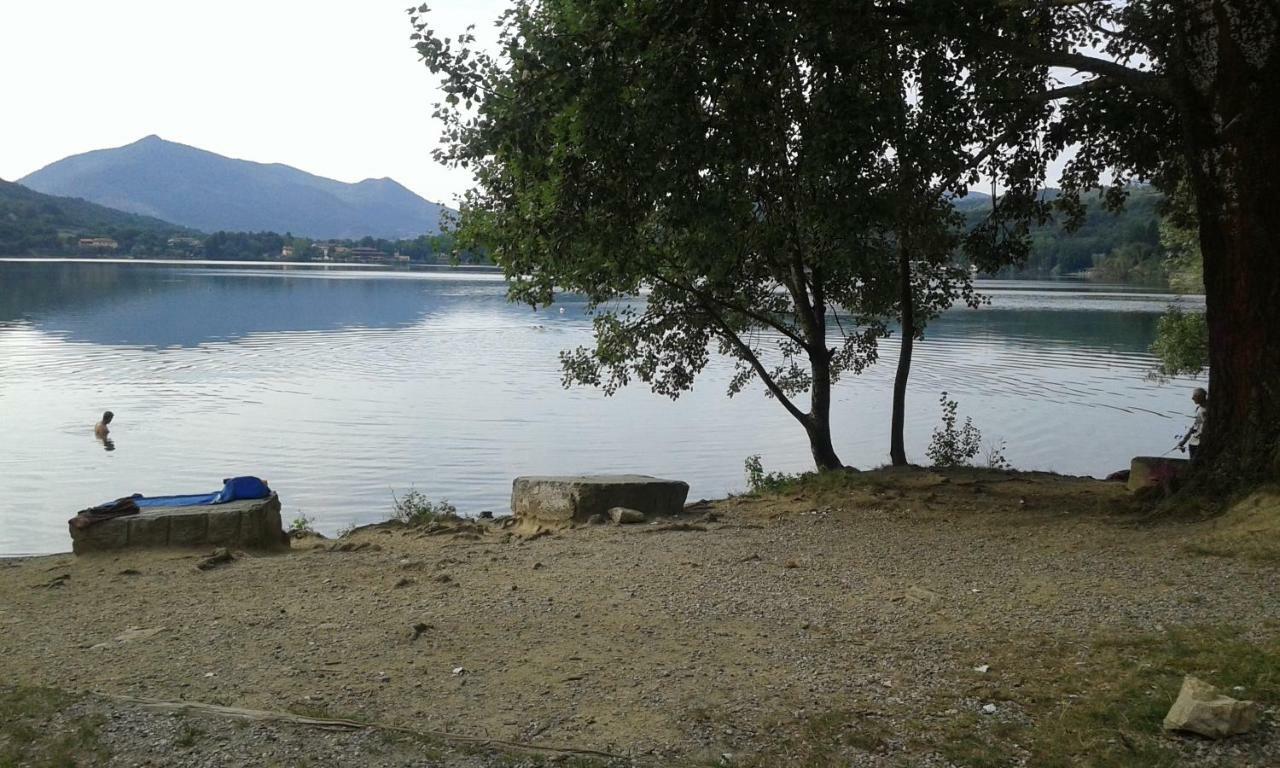 B&B In Riva Al Lago Avigliana Exterior photo